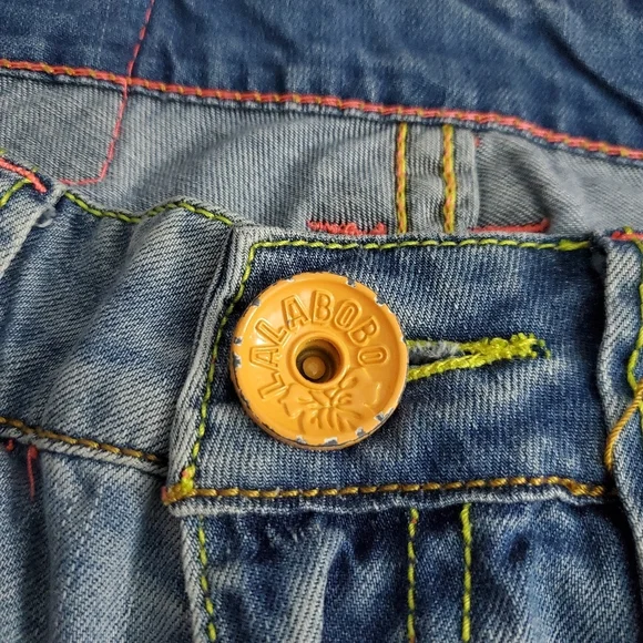 LalaBobo Light Wash Patched Lettered Y2K Jeans - Picture 5 of 10